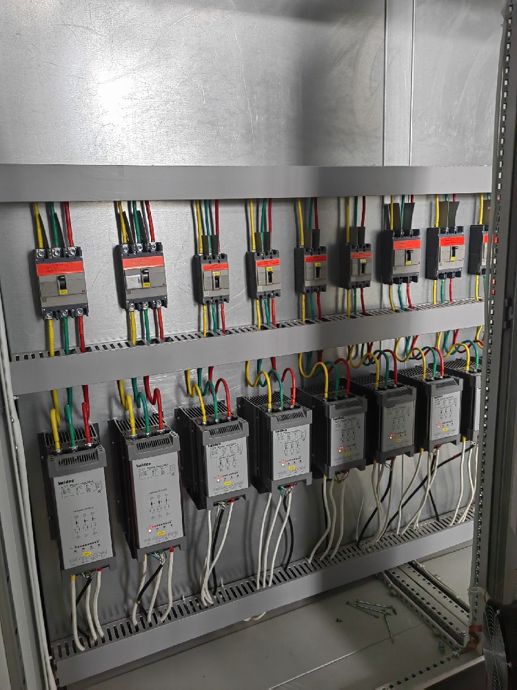 电力调整器出现故障时，若何进行急剧诊断？有哪些常见故障及排除步骤？