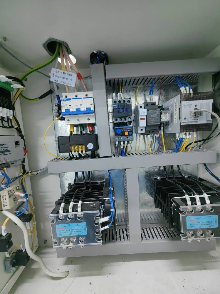 固态继电器与电力调整器区别？